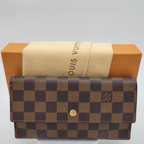 EUC-Louis Vuitton long wallet - Picture 1 of 9